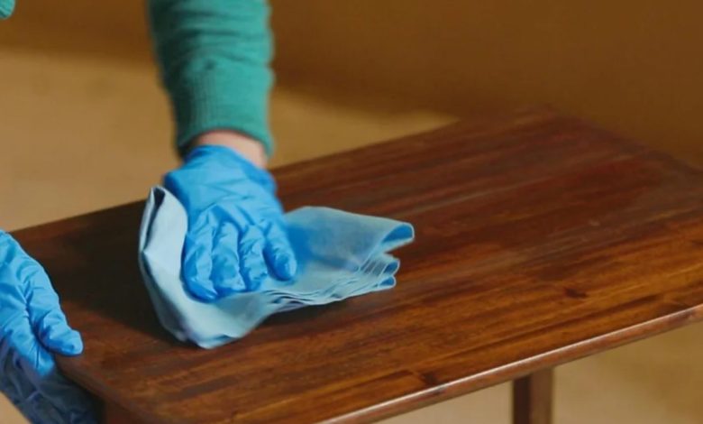 will vinegar damage wood furniture